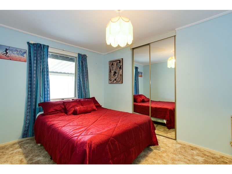 15 Protector Street, O’sullivan Beach SA 5166