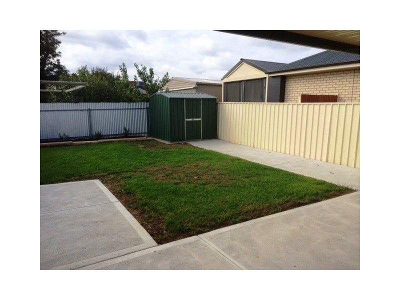 17 Nilpena Avenue, Park Holme SA 5043