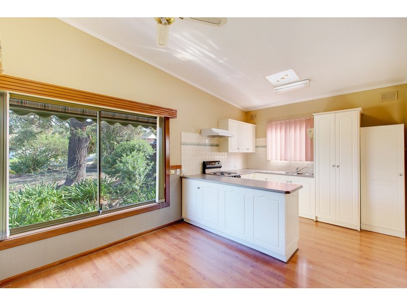 24 Kurandah Street, O’sullivan Beach SA 5166