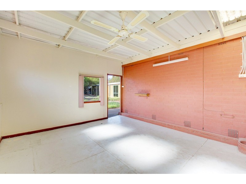 24 Kurandah Street, O’sullivan Beach SA 5166