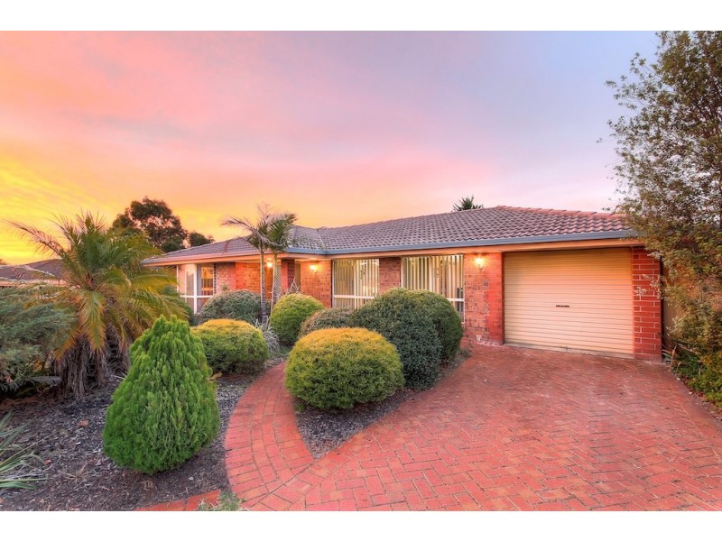 12 Allman Avenue, Woodcroft SA 5162