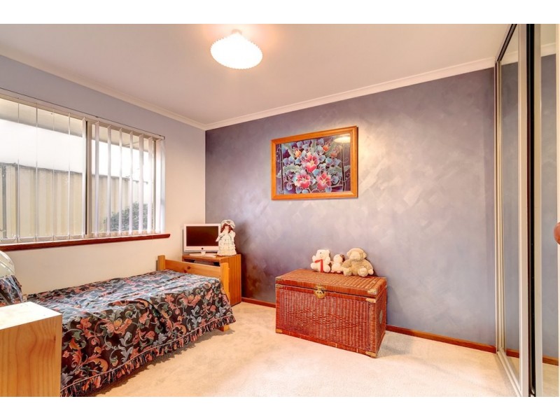 12 Allman Avenue, Woodcroft SA 5162