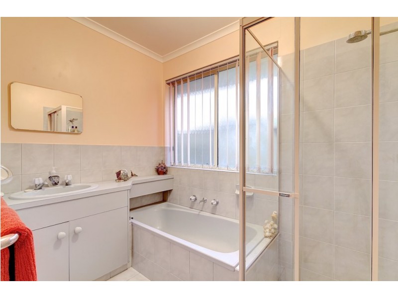 12 Allman Avenue, Woodcroft SA 5162