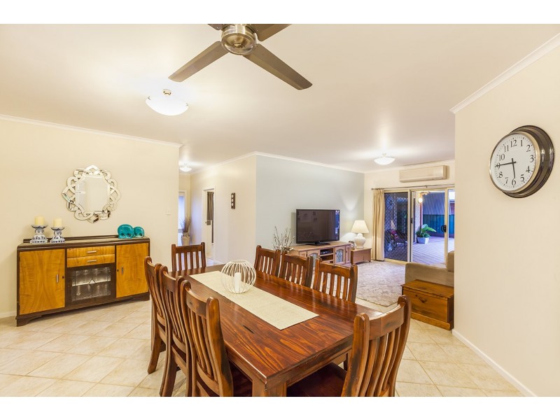 8 Gleneagles Road, Aberfoyle Park SA 5159
