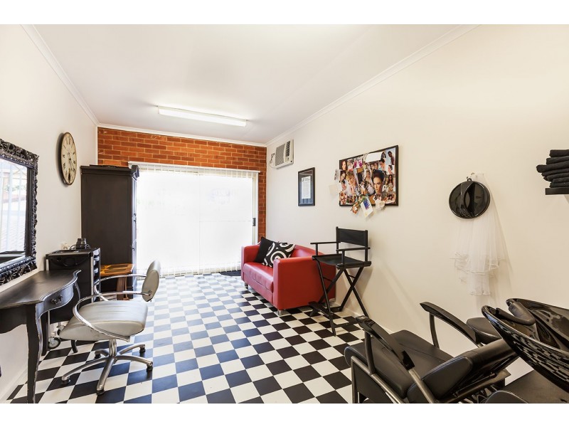 8 Gleneagles Road, Aberfoyle Park SA 5159
