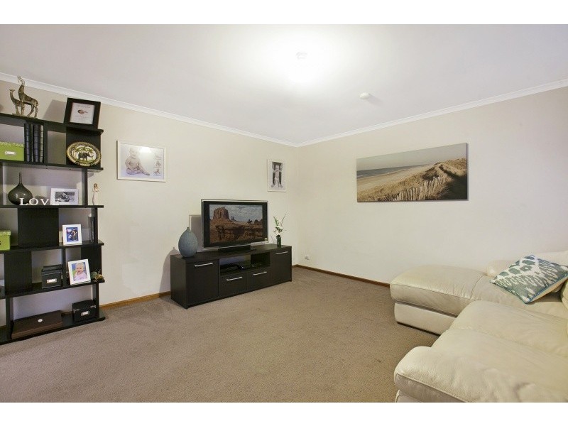 6 Jessica Street, Aberfoyle Park SA 5159