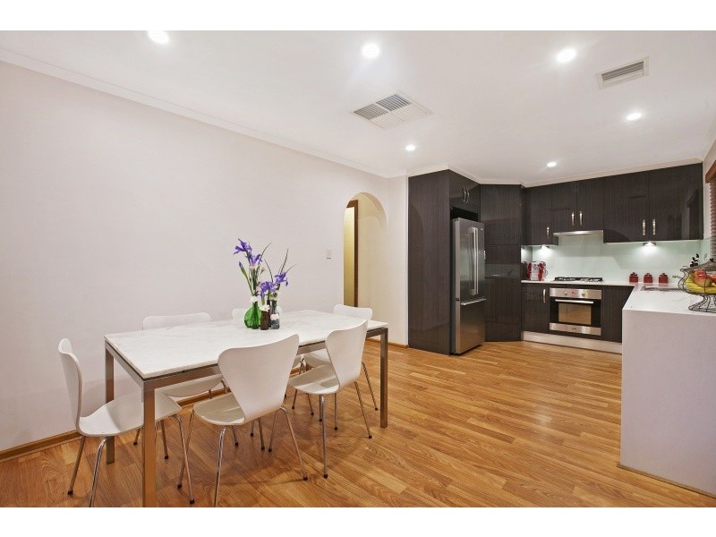 6 Jessica Street, Aberfoyle Park SA 5159