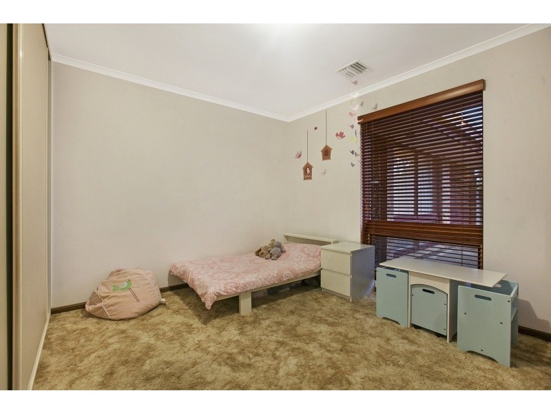 6 Jessica Street, Aberfoyle Park SA 5159