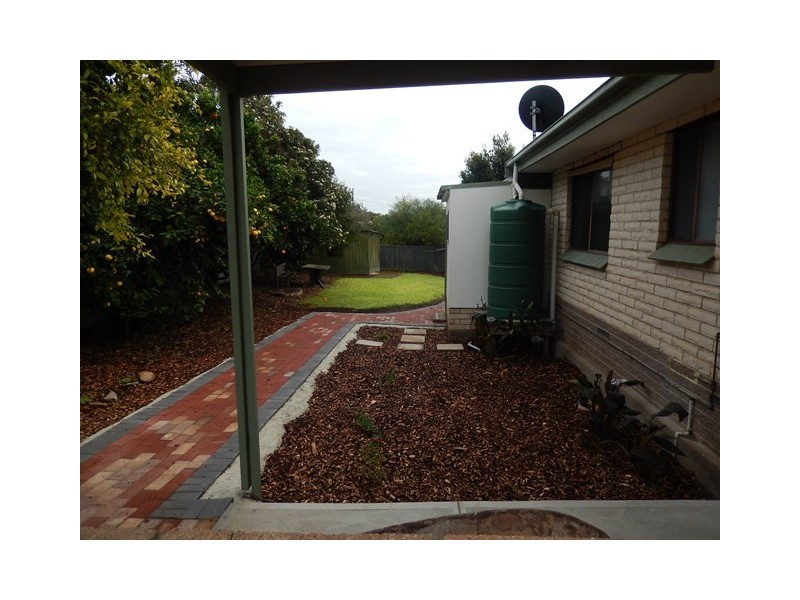 87 Trim Crescent, Old Noarlunga SA 5168