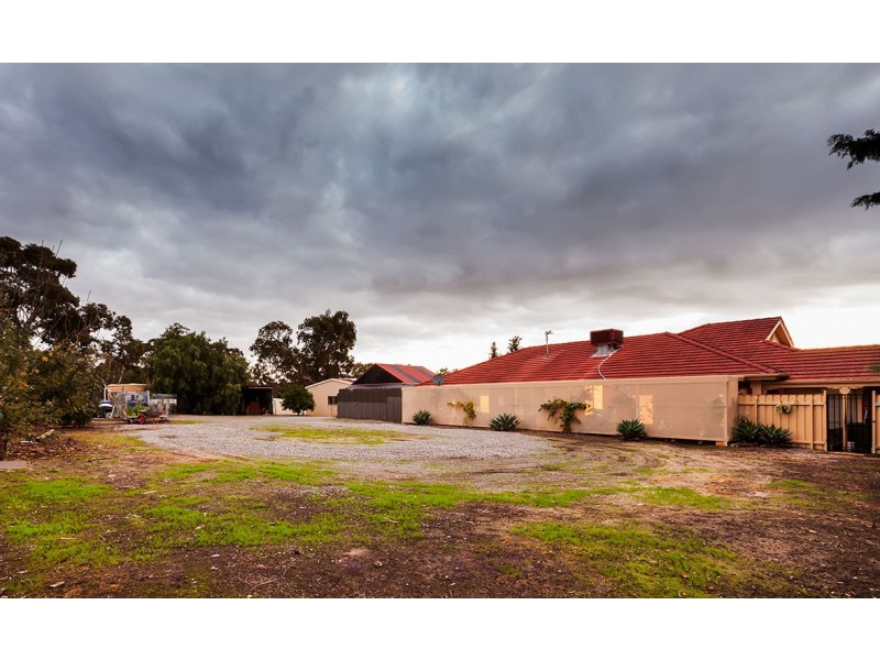206 Reynell Road, Woodcroft SA 5162