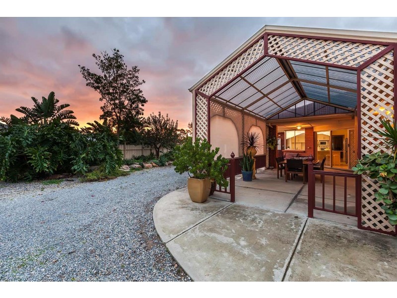 206 Reynell Road, Woodcroft SA 5162