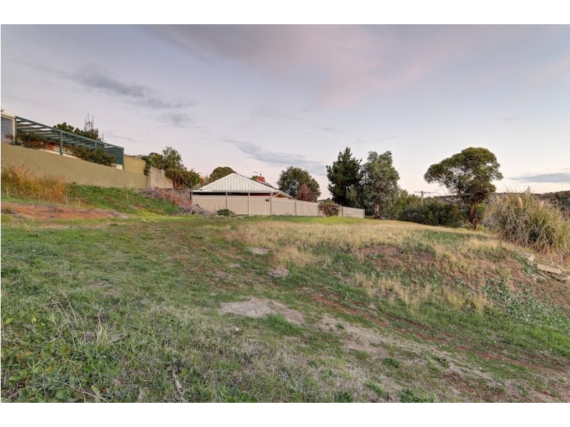 32 Victoria Parade, Darlington SA 5047