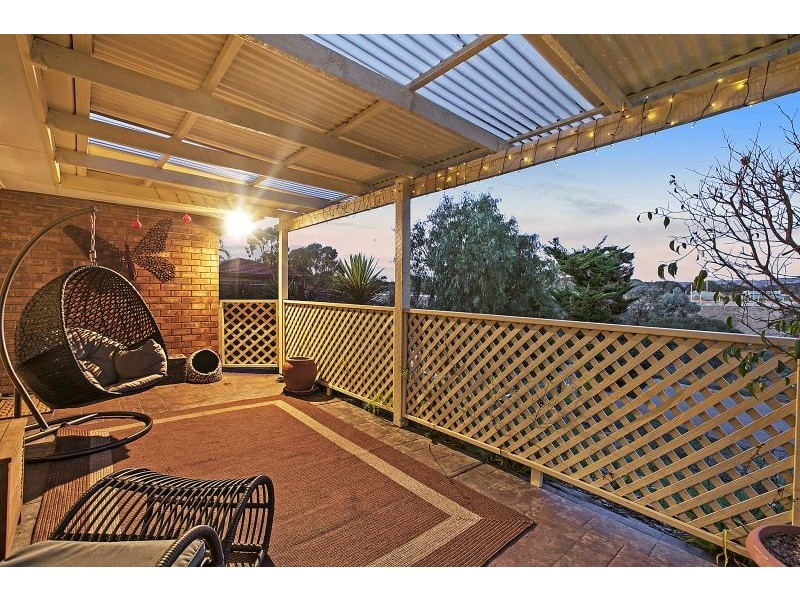 21 Doulton Drive, Trott Park SA 5158