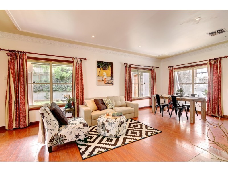 4 Down Drive, Valley View SA 5093