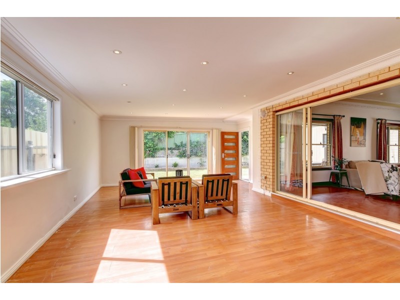 4 Down Drive, Valley View SA 5093