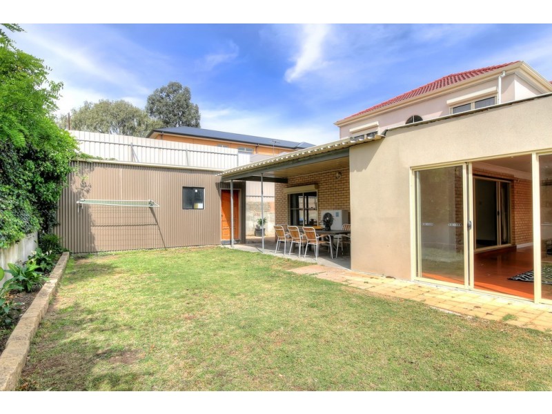 4 Down Drive, Valley View SA 5093