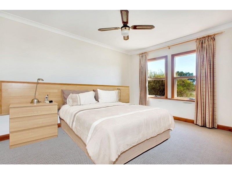 7 Pitcairn Court, Seaford Rise SA 5169