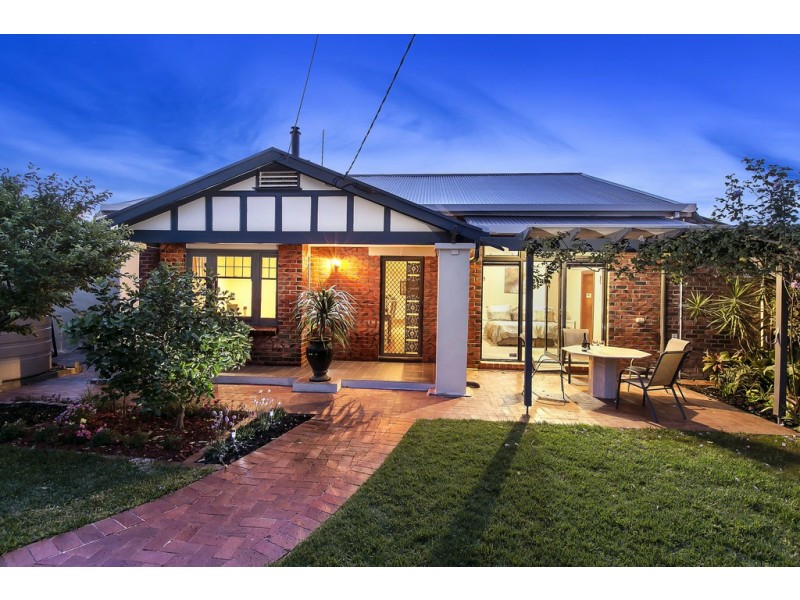 28 The Crescent, Brighton SA 5048