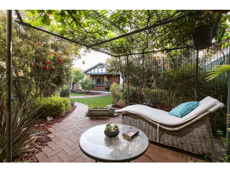 28 The Crescent, Brighton SA 5048