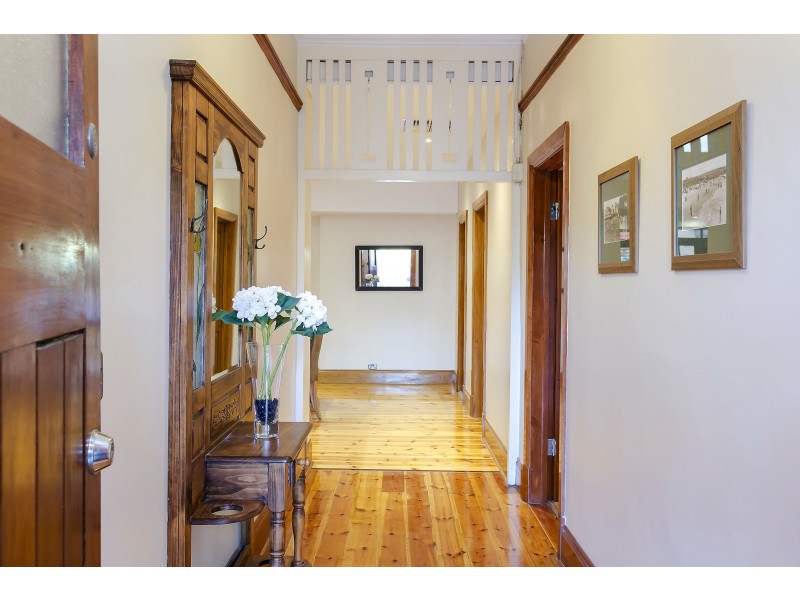 28 The Crescent, Brighton SA 5048