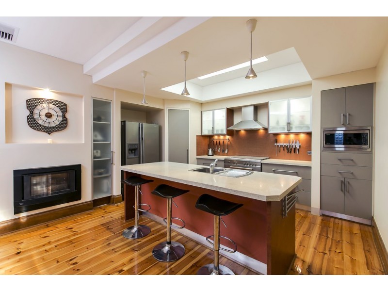 28 The Crescent, Brighton SA 5048