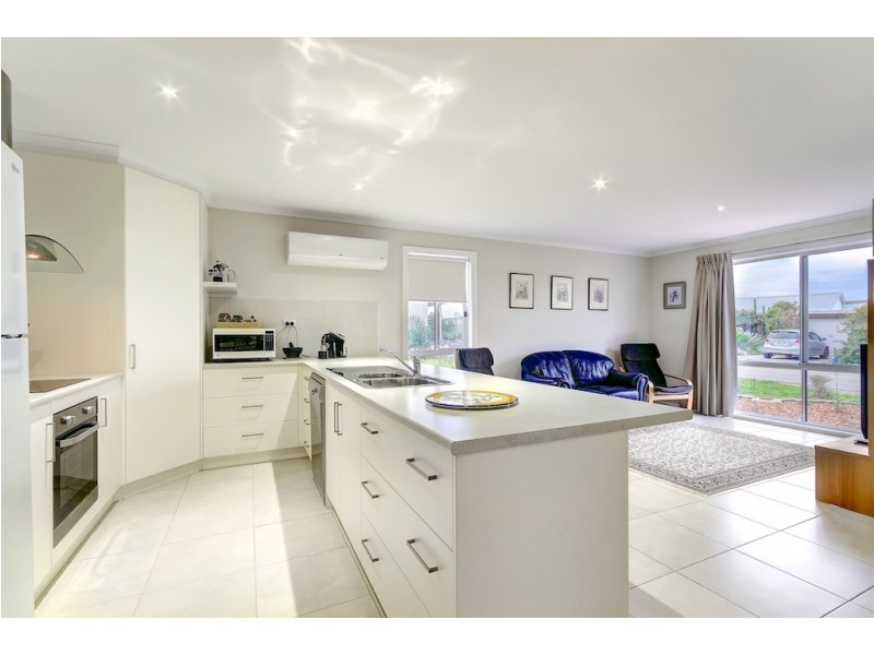 6 Dianella Way, Aldinga SA 5173