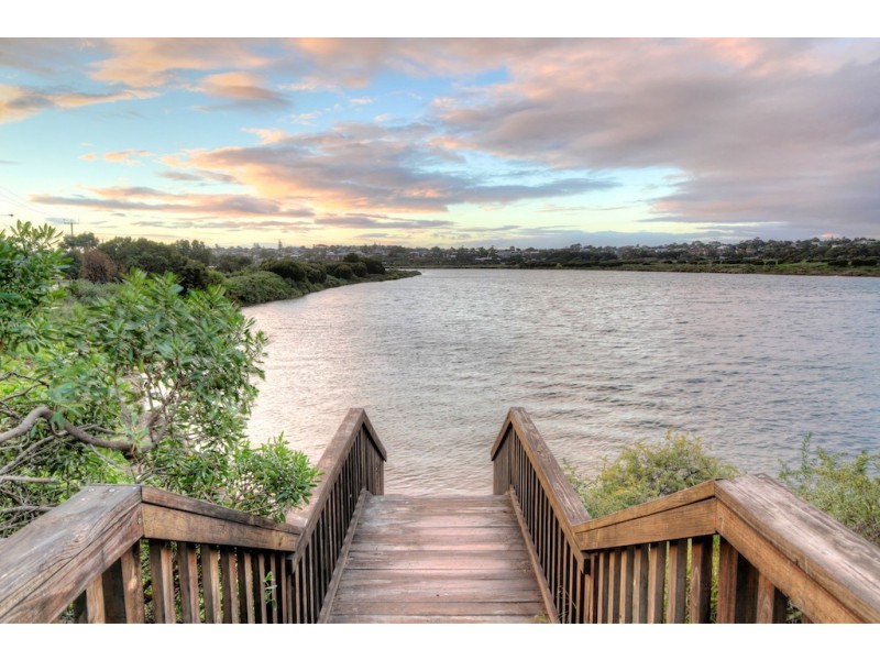 1 Britain Drive, Port Noarlunga South SA 5167