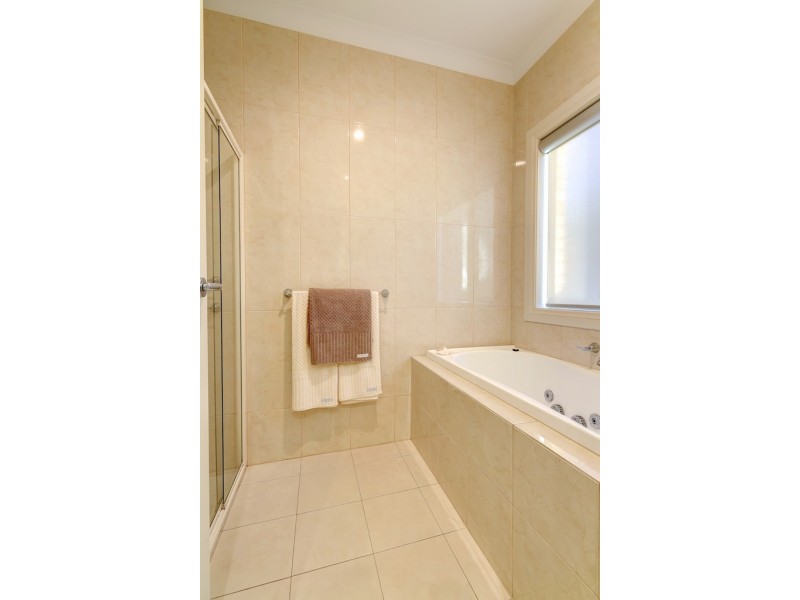 47 Freebairn Drive, Hallett Cove SA 5158