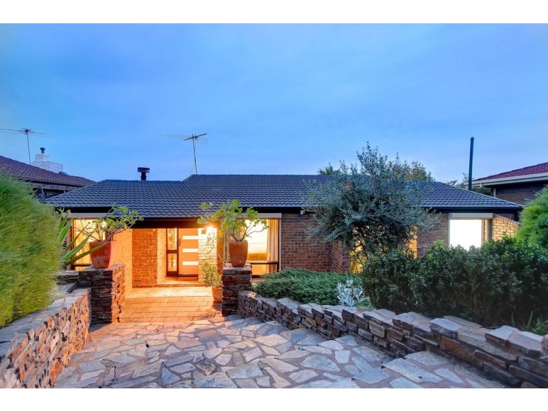 13 Saint Vincents Avenue, Hallett Cove SA 5158