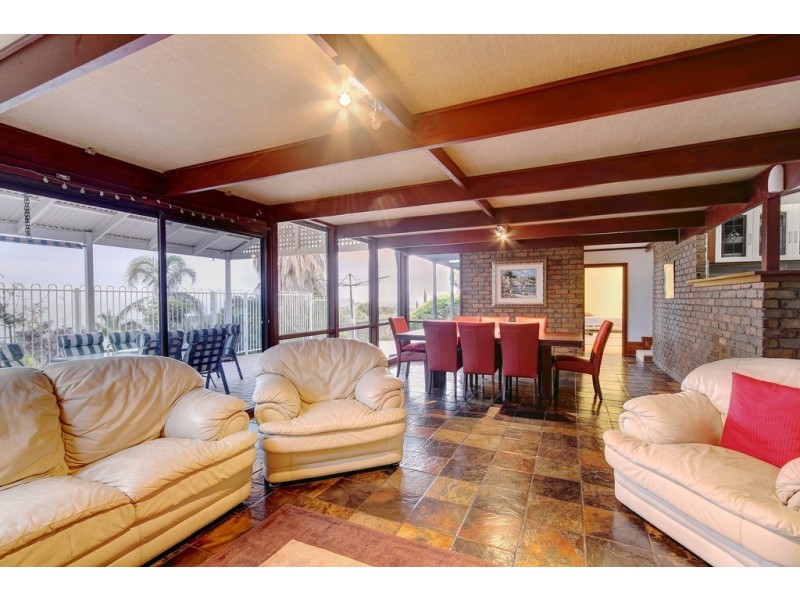 13 Saint Vincents Avenue, Hallett Cove SA 5158