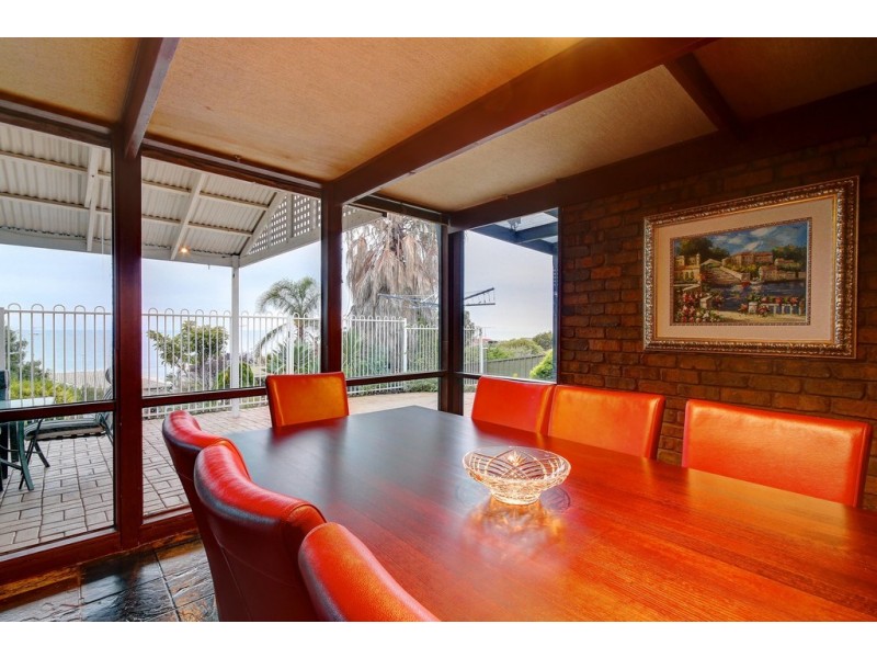 13 Saint Vincents Avenue, Hallett Cove SA 5158