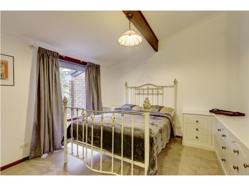 13 Saint Vincents Avenue, Hallett Cove SA 5158