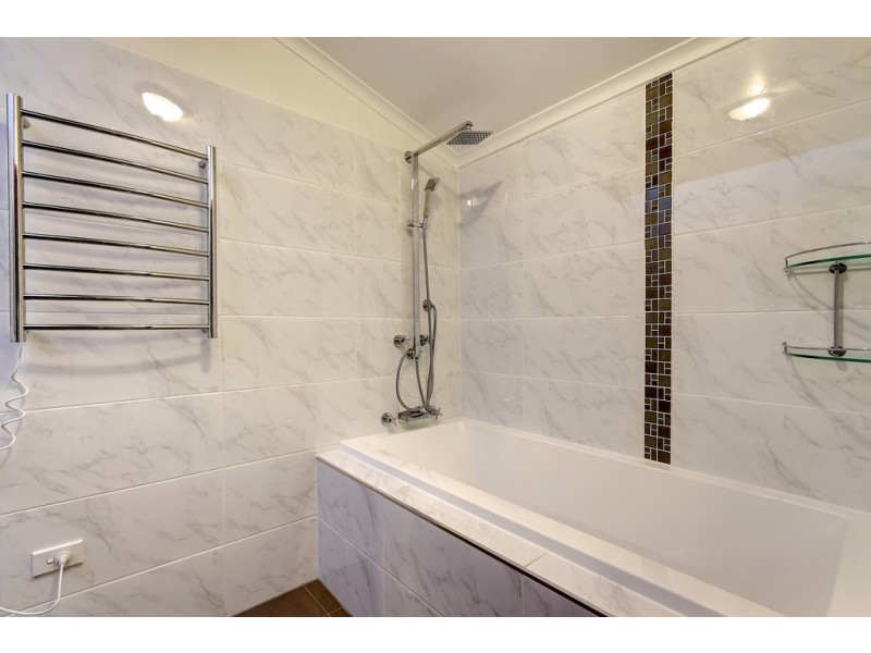 13 Saint Vincents Avenue, Hallett Cove SA 5158