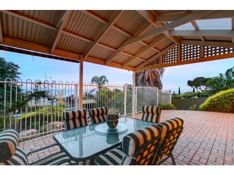 13 Saint Vincents Avenue, Hallett Cove SA 5158