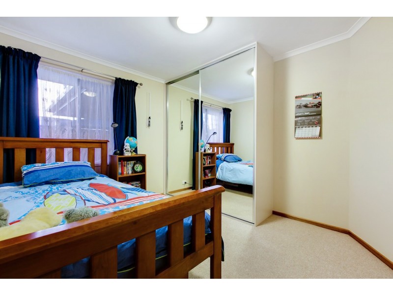 73 Investigator Drive, Woodcroft SA 5162