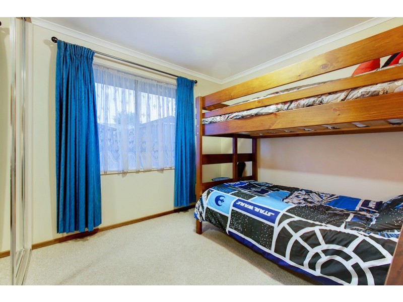 73 Investigator Drive, Woodcroft SA 5162