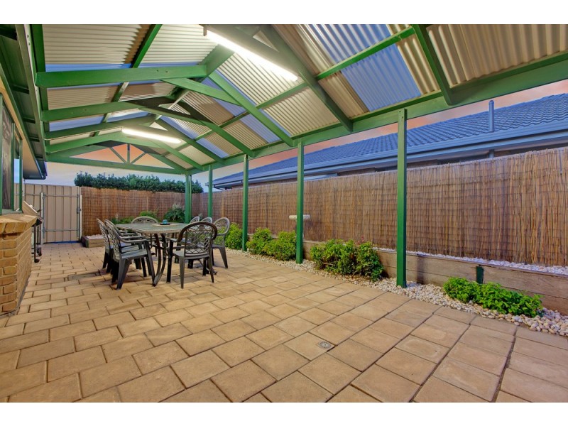 73 Investigator Drive, Woodcroft SA 5162