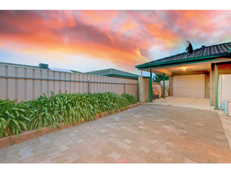 73 Investigator Drive, Woodcroft SA 5162