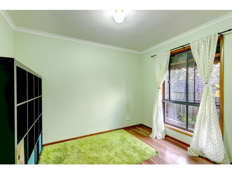 1/8 Jacqueline Avenue, Woodcroft SA 5162