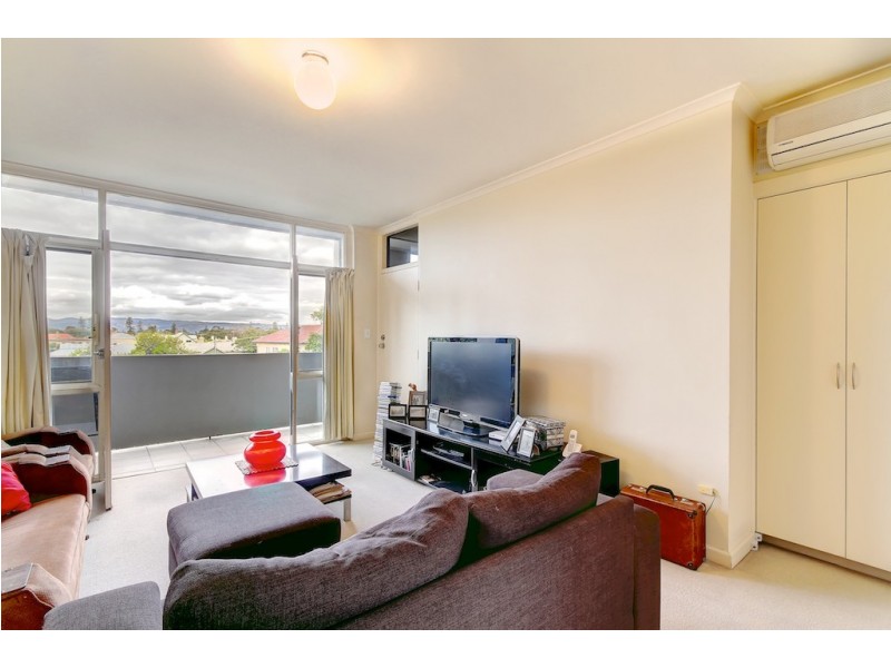 11/4 Bristol Place, Glenelg South SA 5045