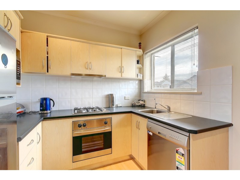 11/4 Bristol Place, Glenelg South SA 5045