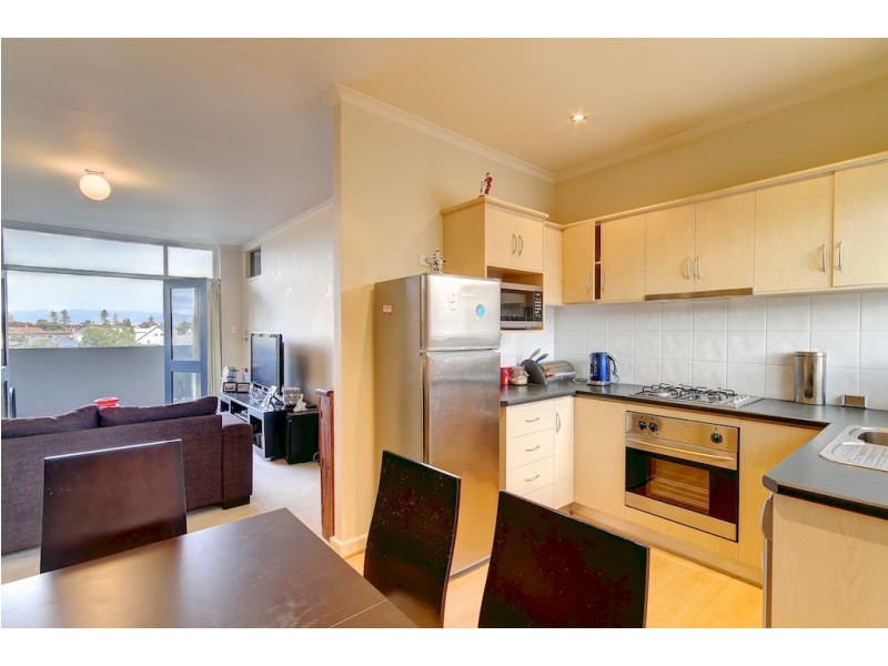 11/4 Bristol Place, Glenelg South SA 5045