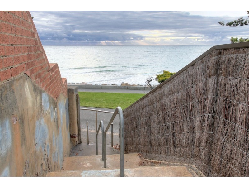 11/4 Bristol Place, Glenelg South SA 5045