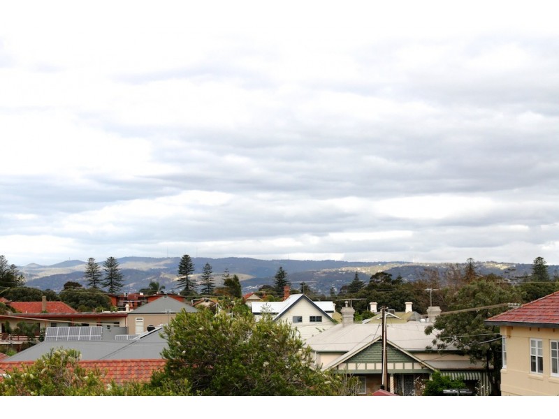 11/4 Bristol Place, Glenelg South SA 5045