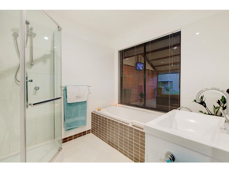 5 Klippel Avenue, Trott Park SA 5158