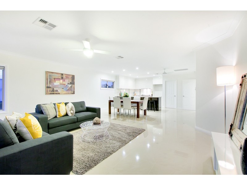 18 Mansfield Street, Noarlunga Downs SA 5168