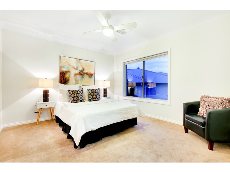 18 Mansfield Street, Noarlunga Downs SA 5168