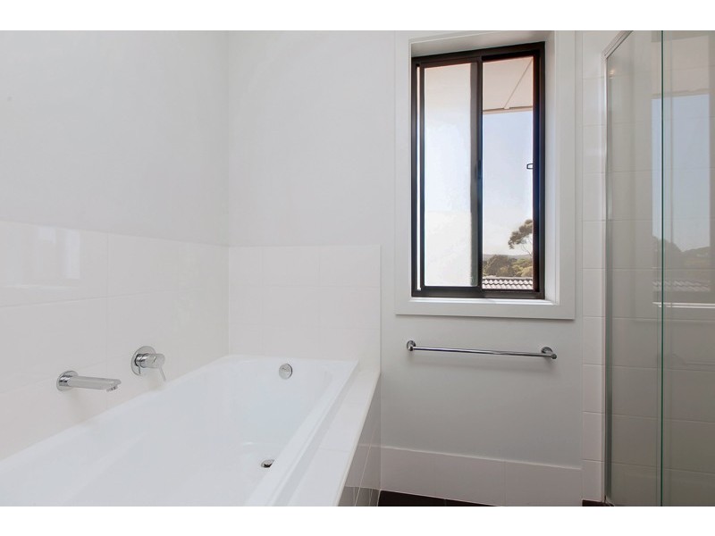 1 The Glenn, Morphett Vale SA 5162