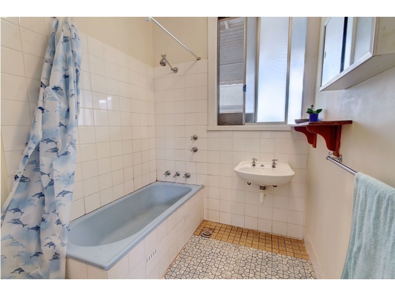 5 Clacton Road, Dover Gardens SA 5048