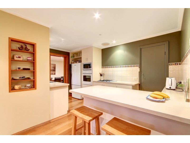 4 Stirling Avenue, Aberfoyle Park SA 5159